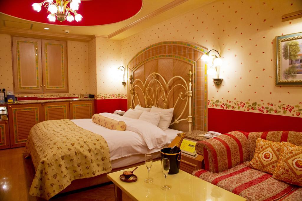 Hotel Grand Garden (Adults Only) Йокогама Экстерьер фото